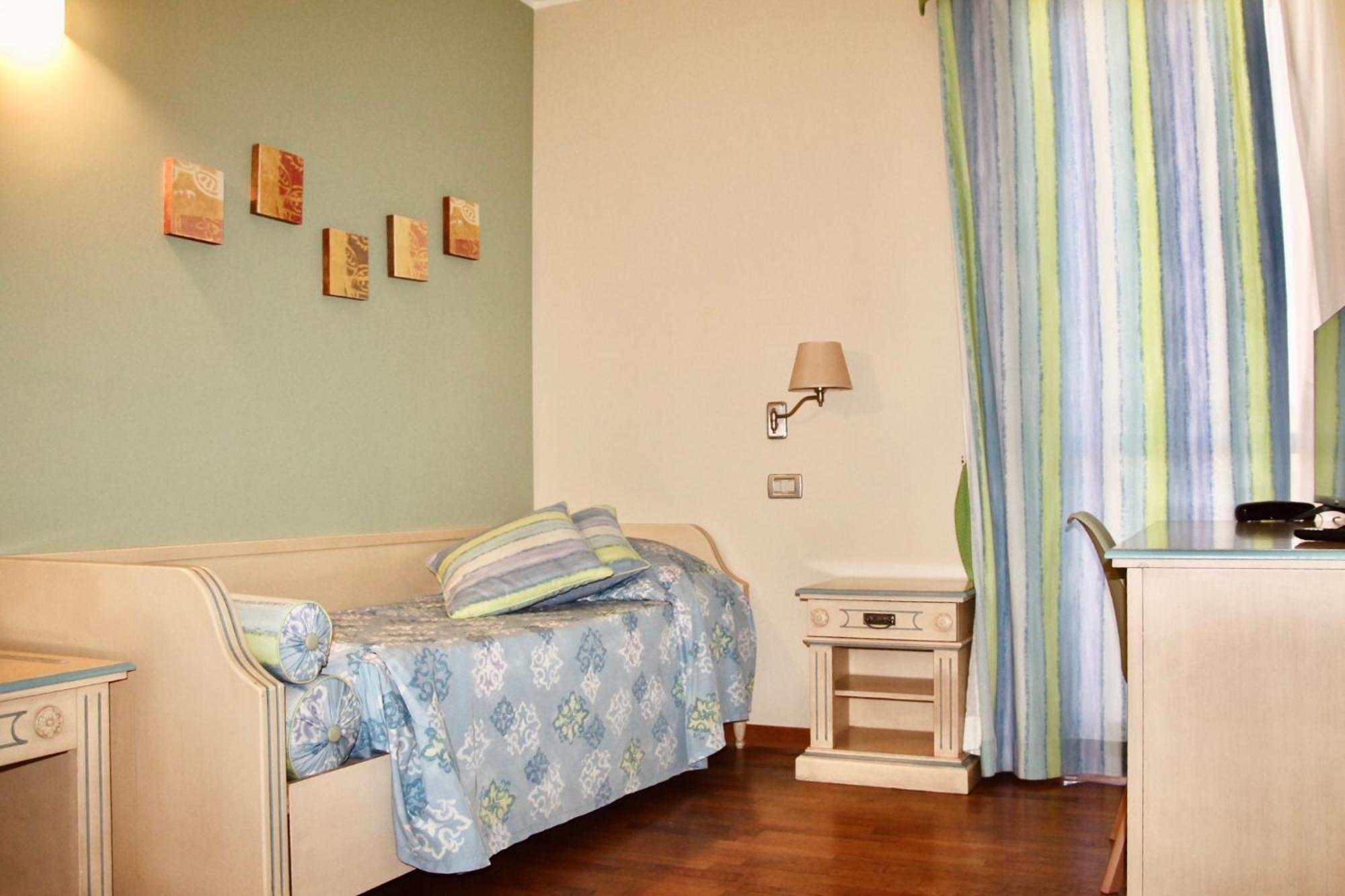 Hotel Matteotti Verceil Extérieur photo