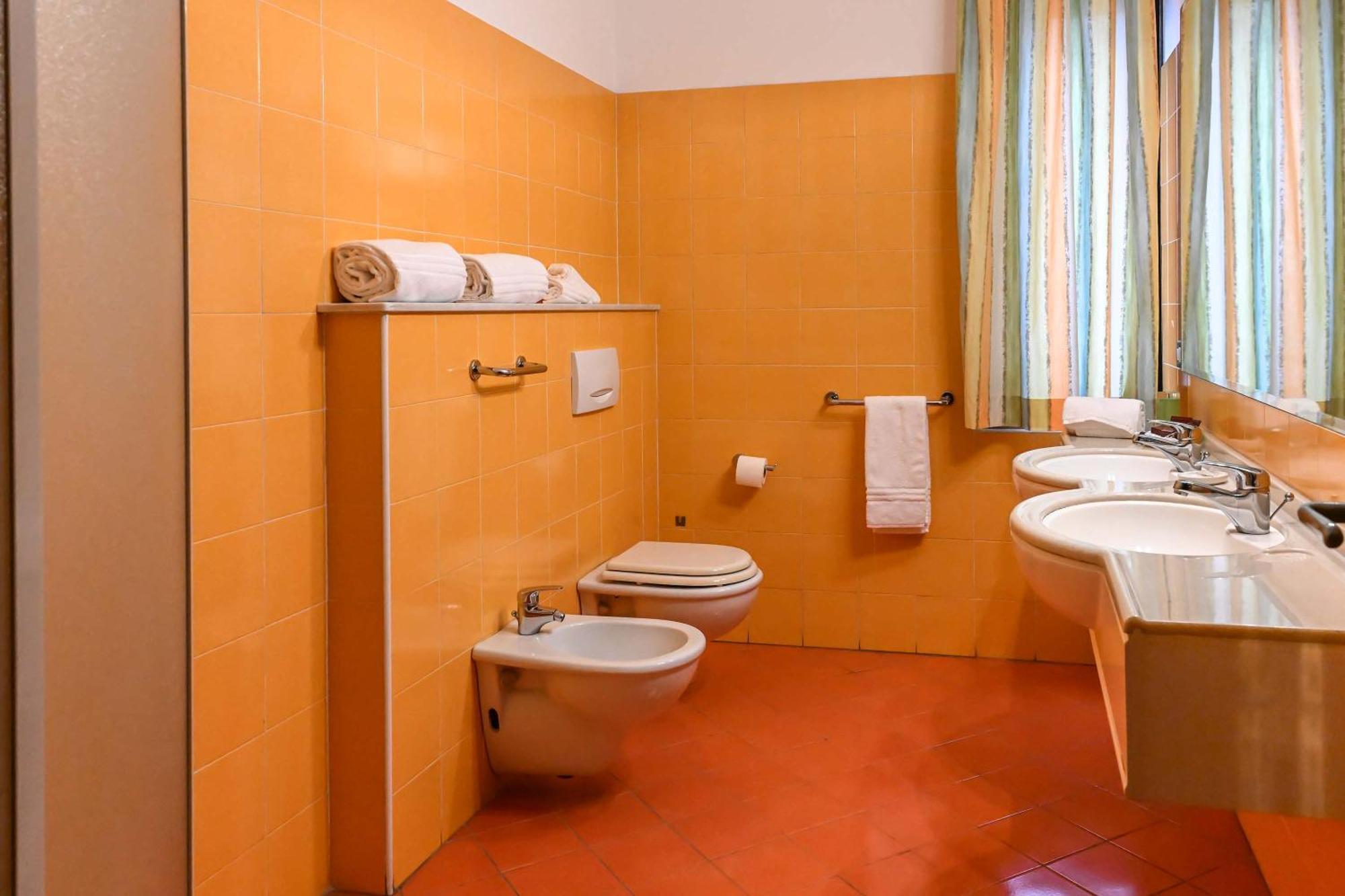 Hotel Matteotti Verceil Extérieur photo