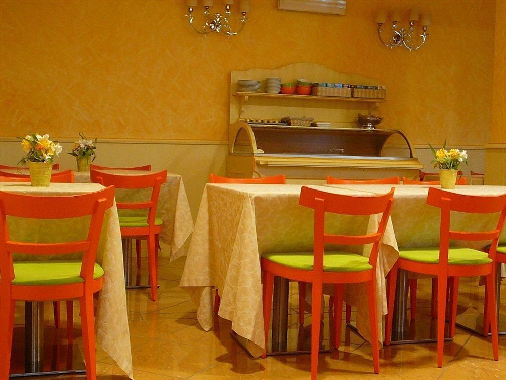 Hotel Matteotti Verceil Extérieur photo